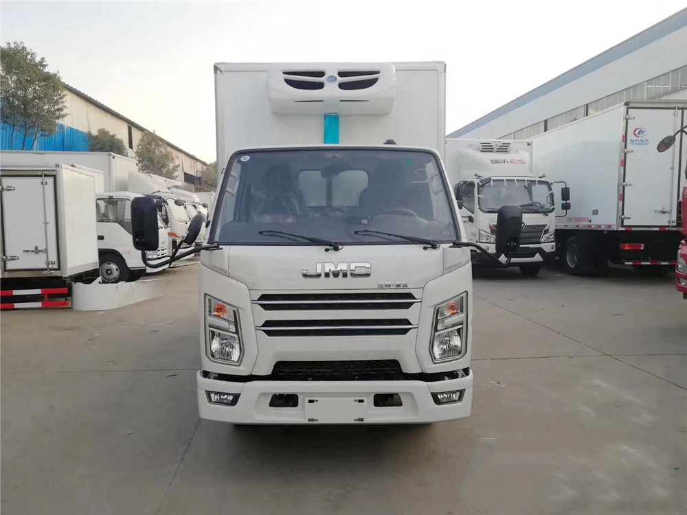 國(guó)六·江鈴順達(dá)廂長(zhǎng)4.2米冷藏車(chē)