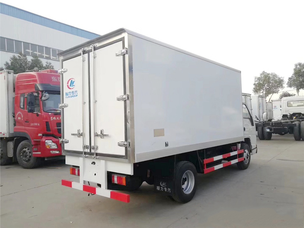 國(guó)六·江鈴順達(dá)廂長(zhǎng)4.2米冷藏車(chē)