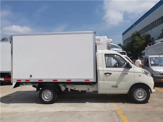 國(guó)六福田祥菱V冷藏車