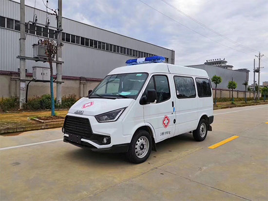 江鈴特順短軸中頂救護車