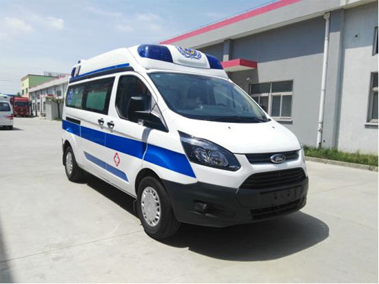 福特全順V362一體化監(jiān)護(hù)型救護(hù)車